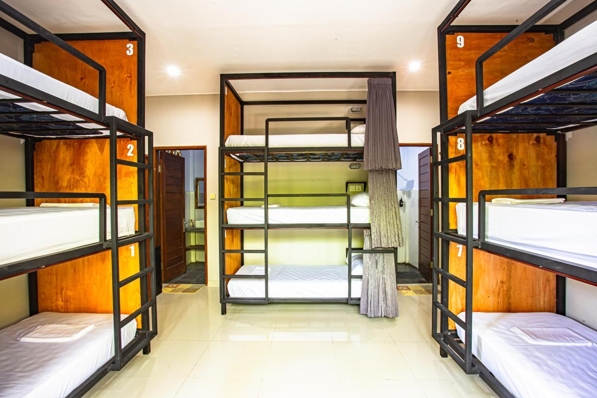 What The Duck Backpackers Canggu Eksteriør bilde