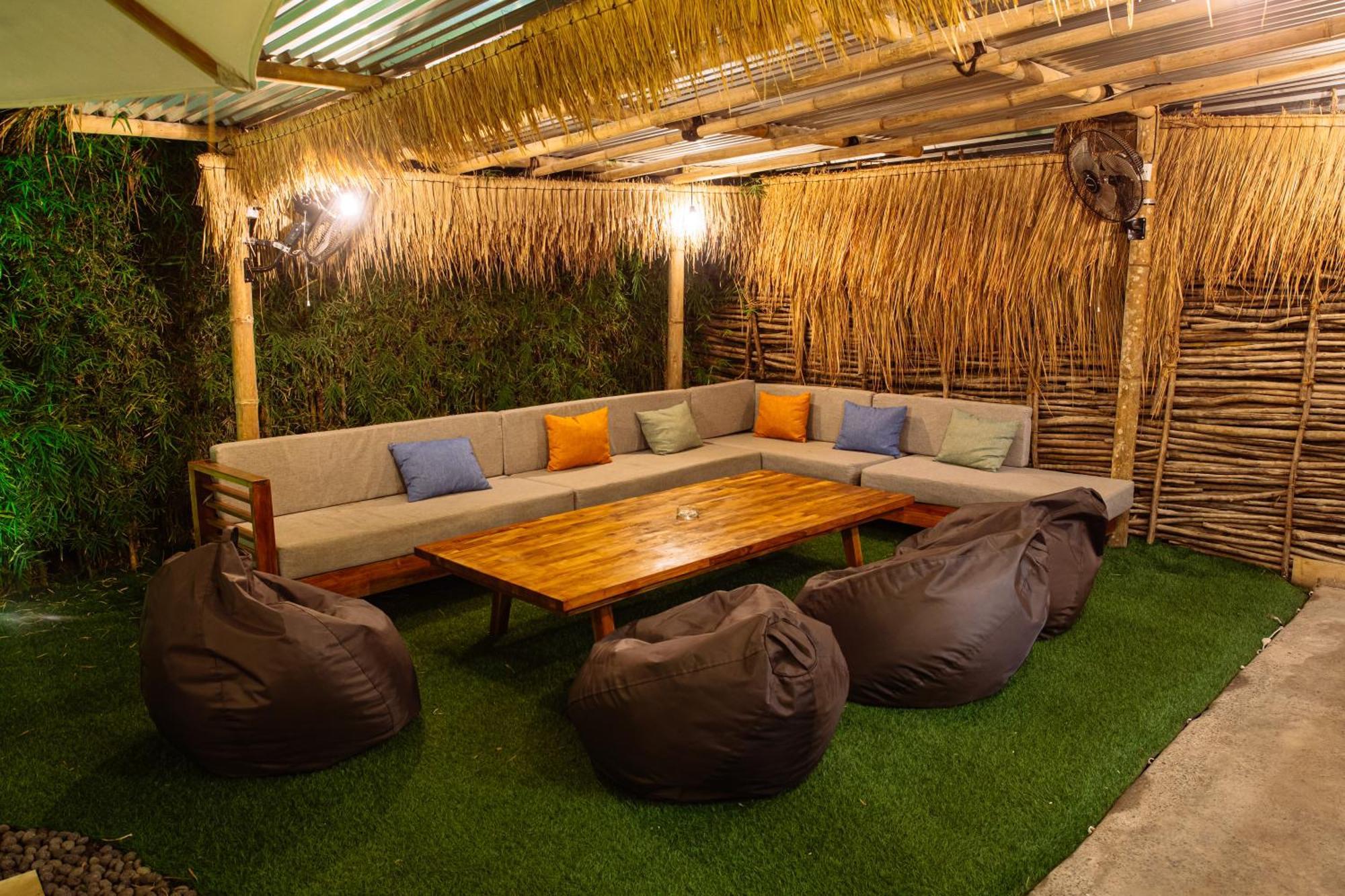 What The Duck Backpackers Canggu Eksteriør bilde
