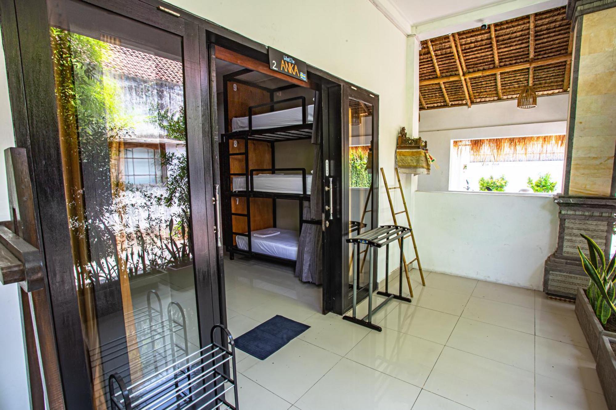 What The Duck Backpackers Canggu Eksteriør bilde