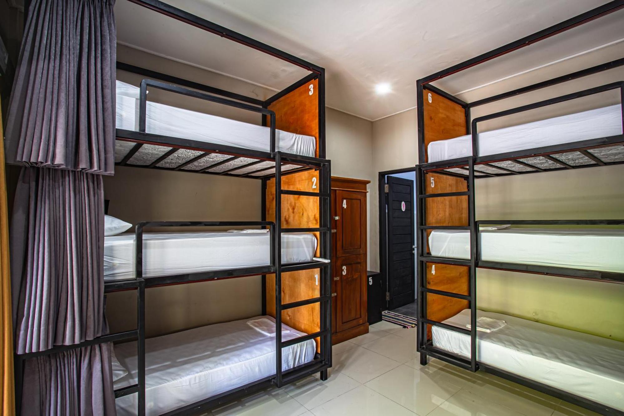 What The Duck Backpackers Canggu Eksteriør bilde