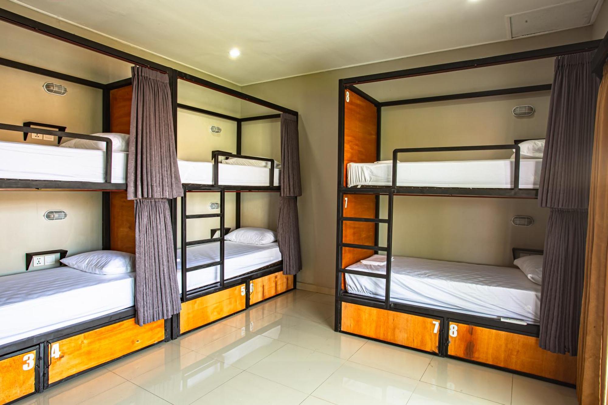 What The Duck Backpackers Canggu Eksteriør bilde