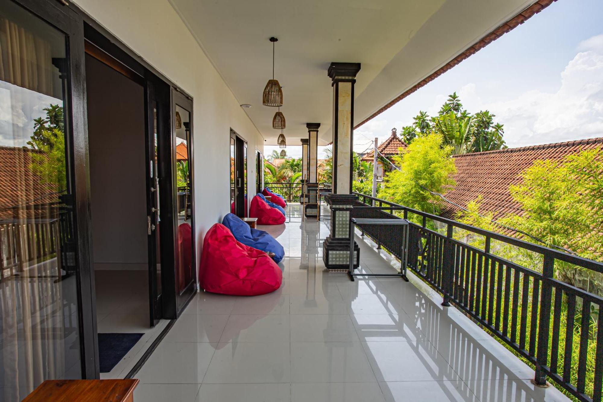 What The Duck Backpackers Canggu Eksteriør bilde